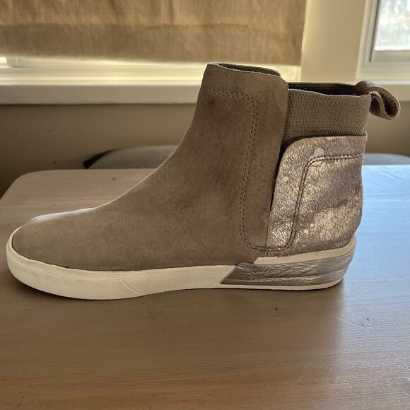Dolce Vita Zulma Concrete Grey Bootie Sneaker - Picture 6 of 8